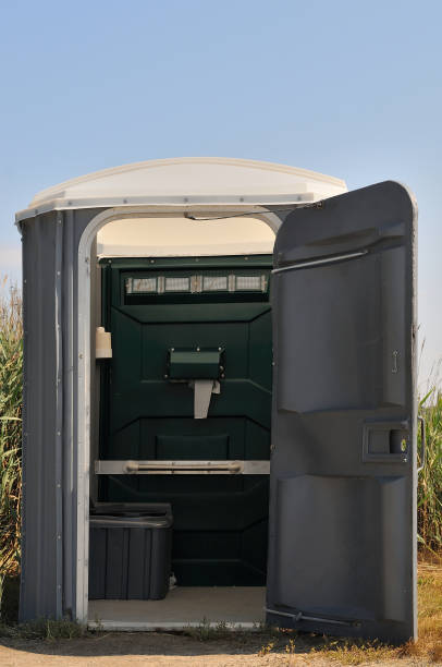 Best Porta potty rental near me  in Yellville, AR