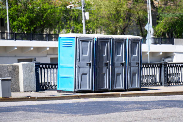 Best Porta potty delivery and setup  in Yellville, AR